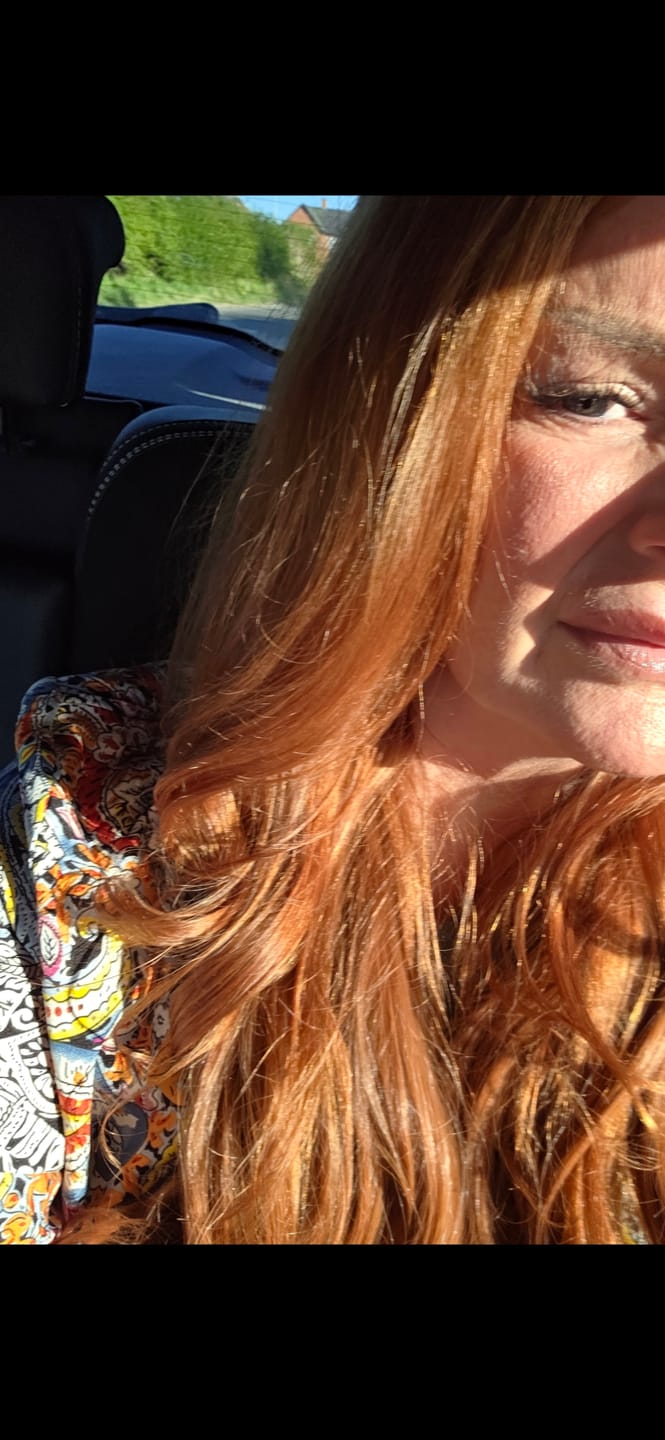 Customer photo review of Stranded 20" One Piece Flicky Clip-in Hair Extension #30 Primrose