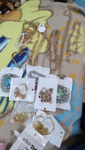 Customer photo review of Neo-Gothic Pearl Heart Pendant Choker Set — Gold | KIMLUD