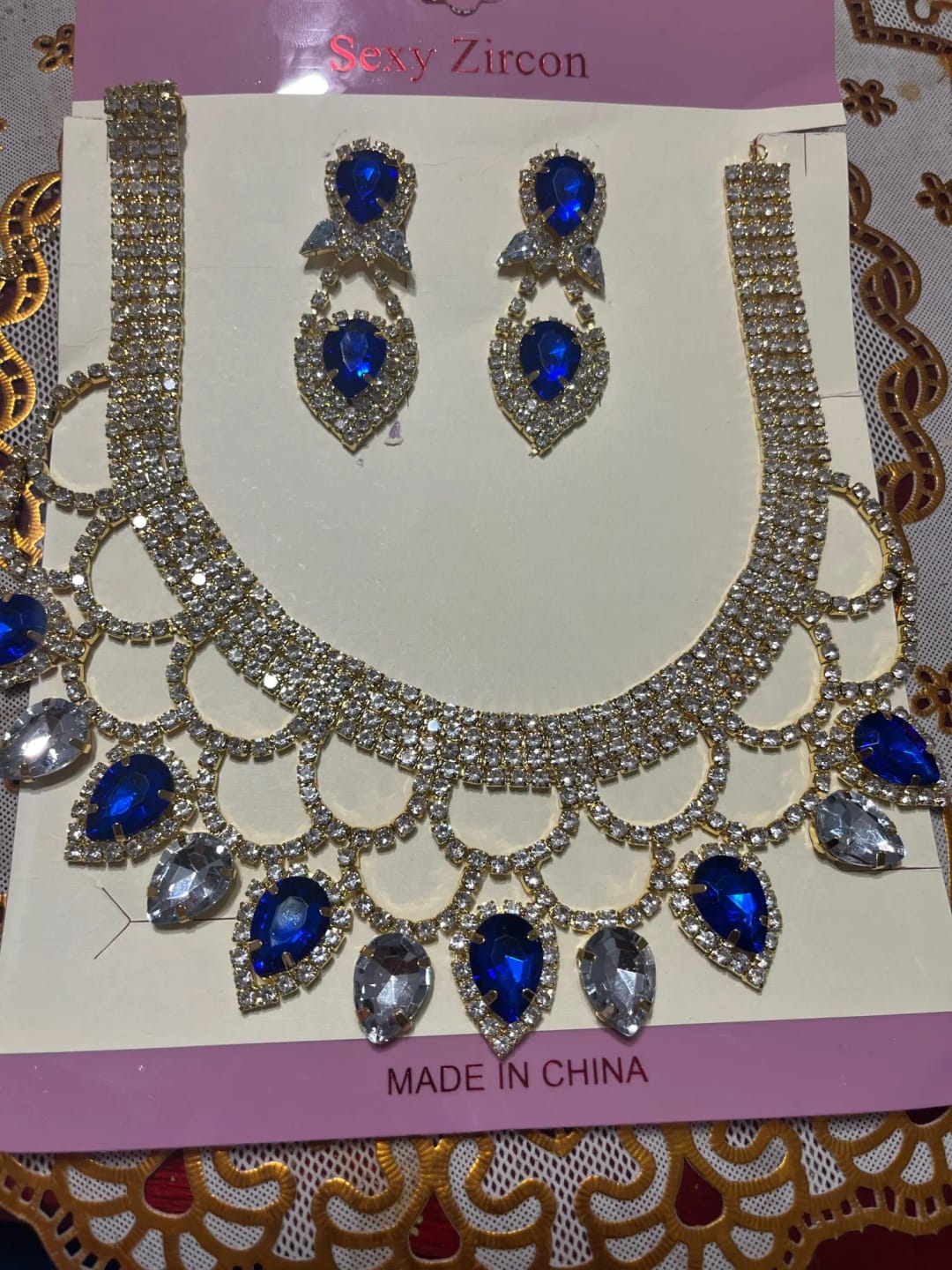 Customer photo review of Rhinestone Necklace and Earrings Set Vintage Water Drop — Crystal | KIMLUD