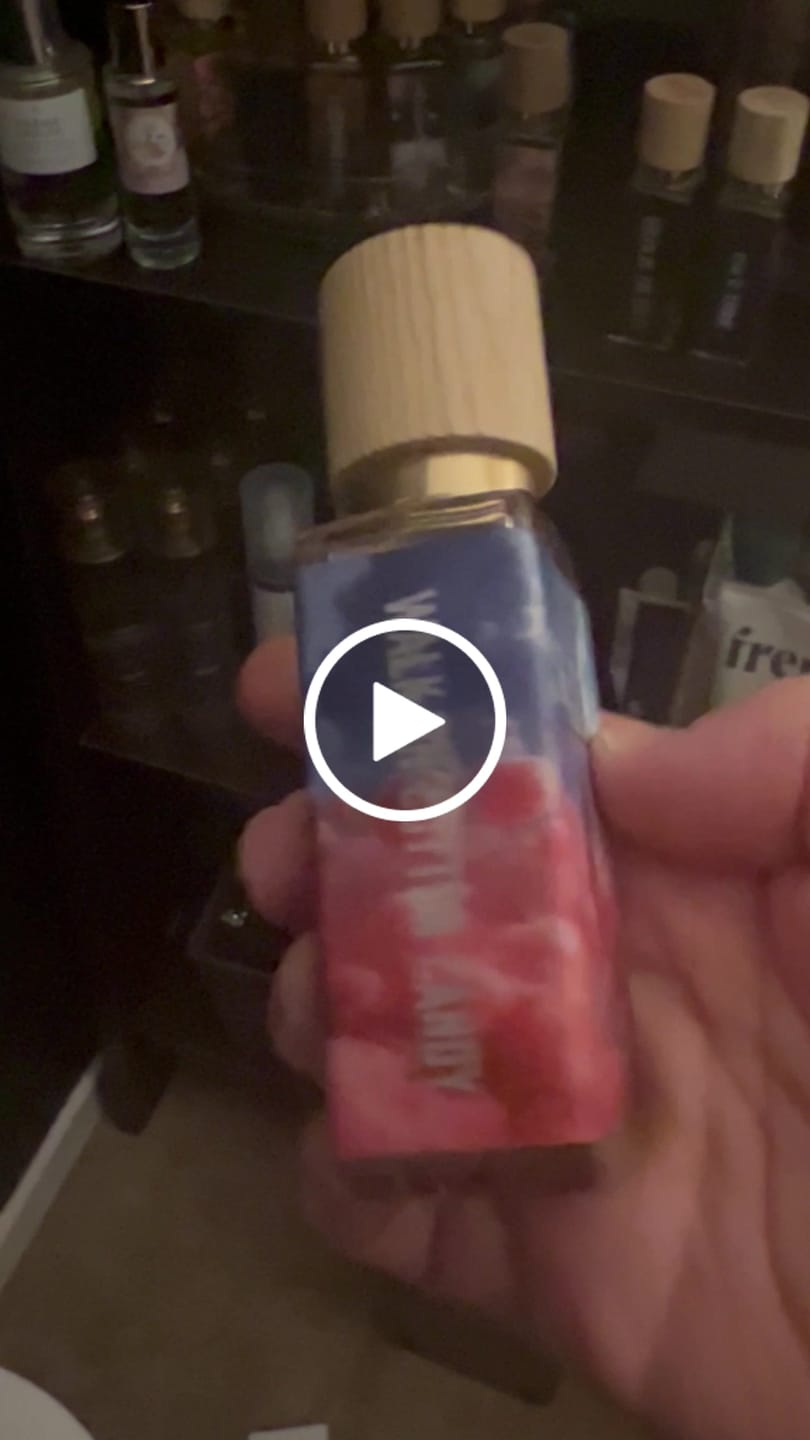 Customer video review of Walk On Cotton Candy