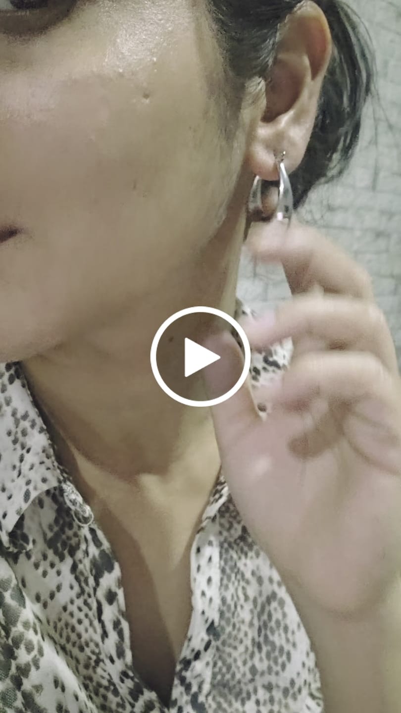 Customer video review of Elegant Silver Hoop Earrings