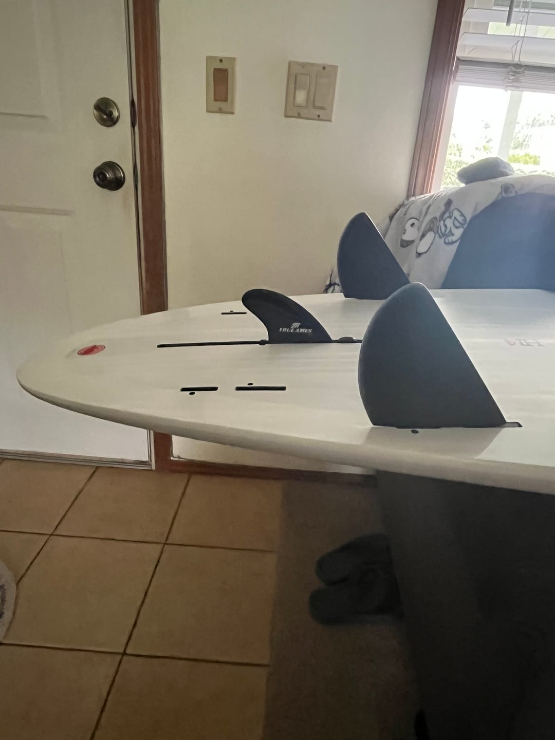Customer photo review of Takayama FCS Halo Longboard Side Bite (4 1/8"-5") Black