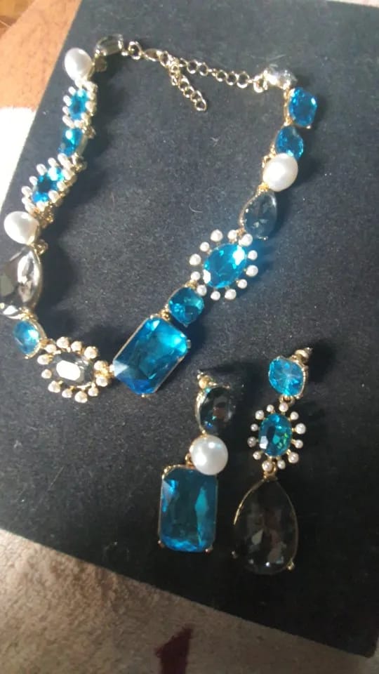 Customer photo review of Light-Luxury Jewelry Set Water Drop Pearl Necklace — Blue Aquamarine | KIMLUD