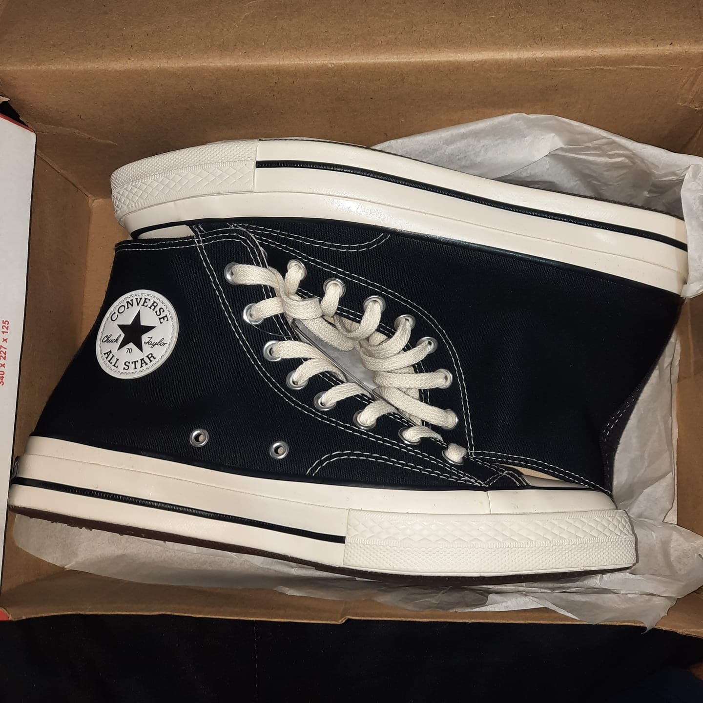 Customer photo review of Zapatillas Converse Chuck 70 Hi Negro Blanco