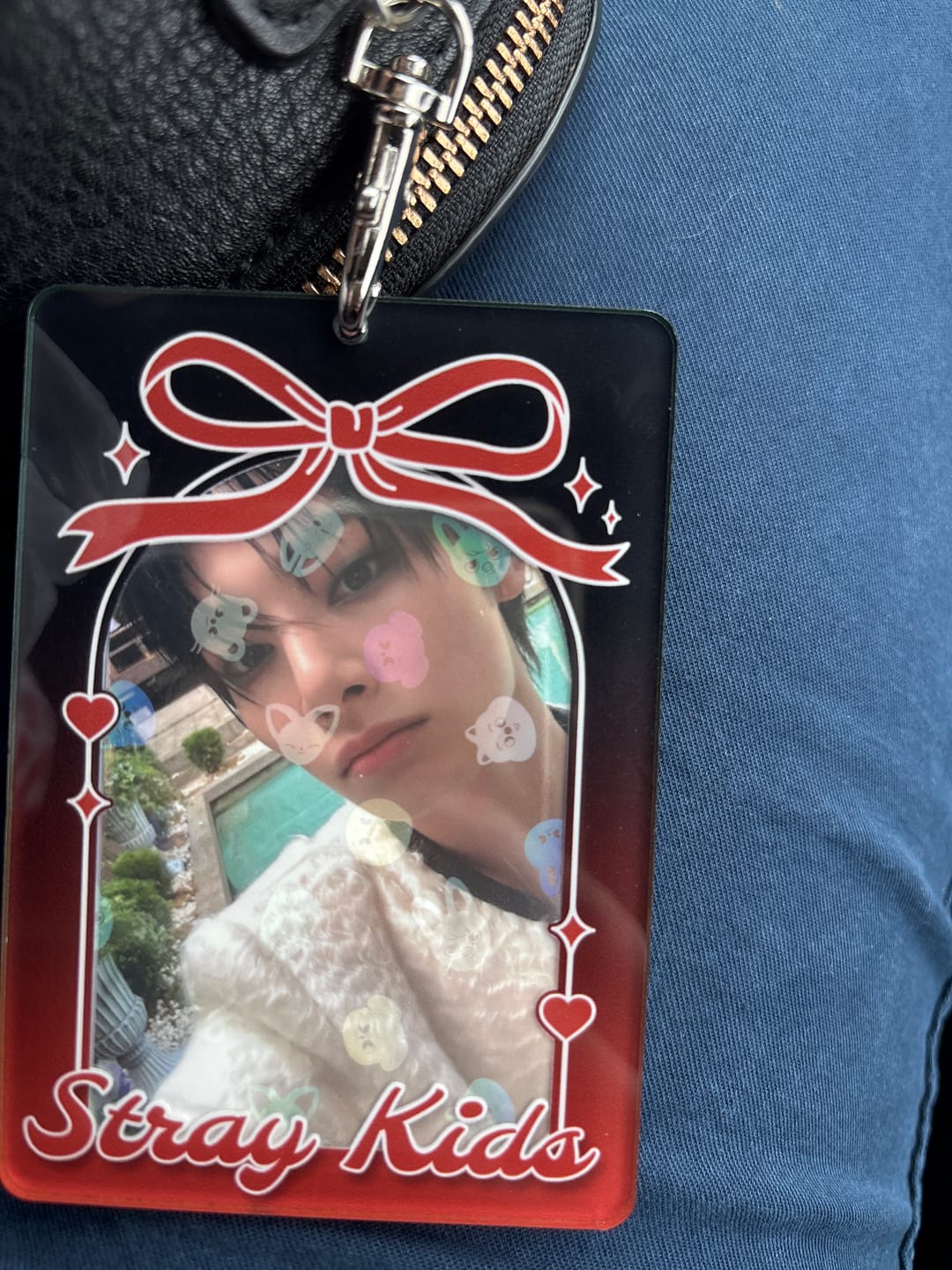 Customer photo review of PREMIUM HOLOGRAPHIC PHOTOCARD SLEEVES - SKZOO VERSION