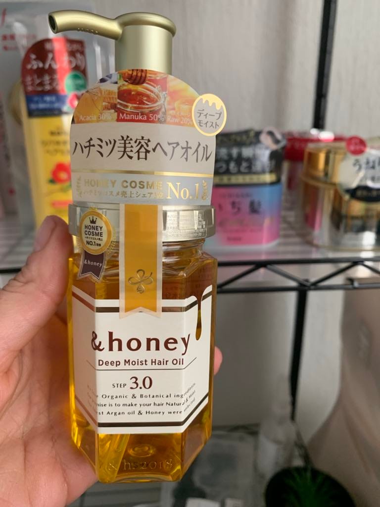 Customer photo review of & Honey Deep Moist Hair Oil 100ml