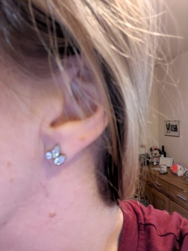 Customer photo review of Happy Ohrstecker | 18K vergoldet