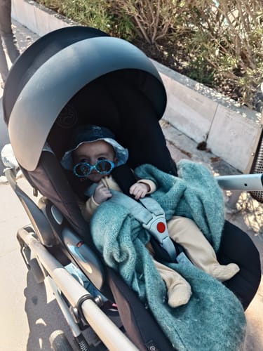 Customer photo review of Starfish - Baby Sunglasses from 0 months