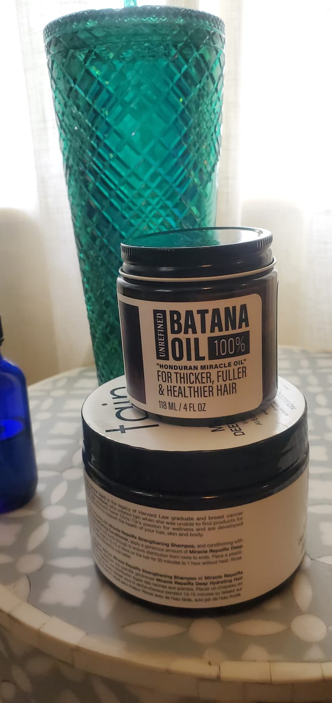 Customer photo review of 100% Unrefined Batana Oil 4 oz