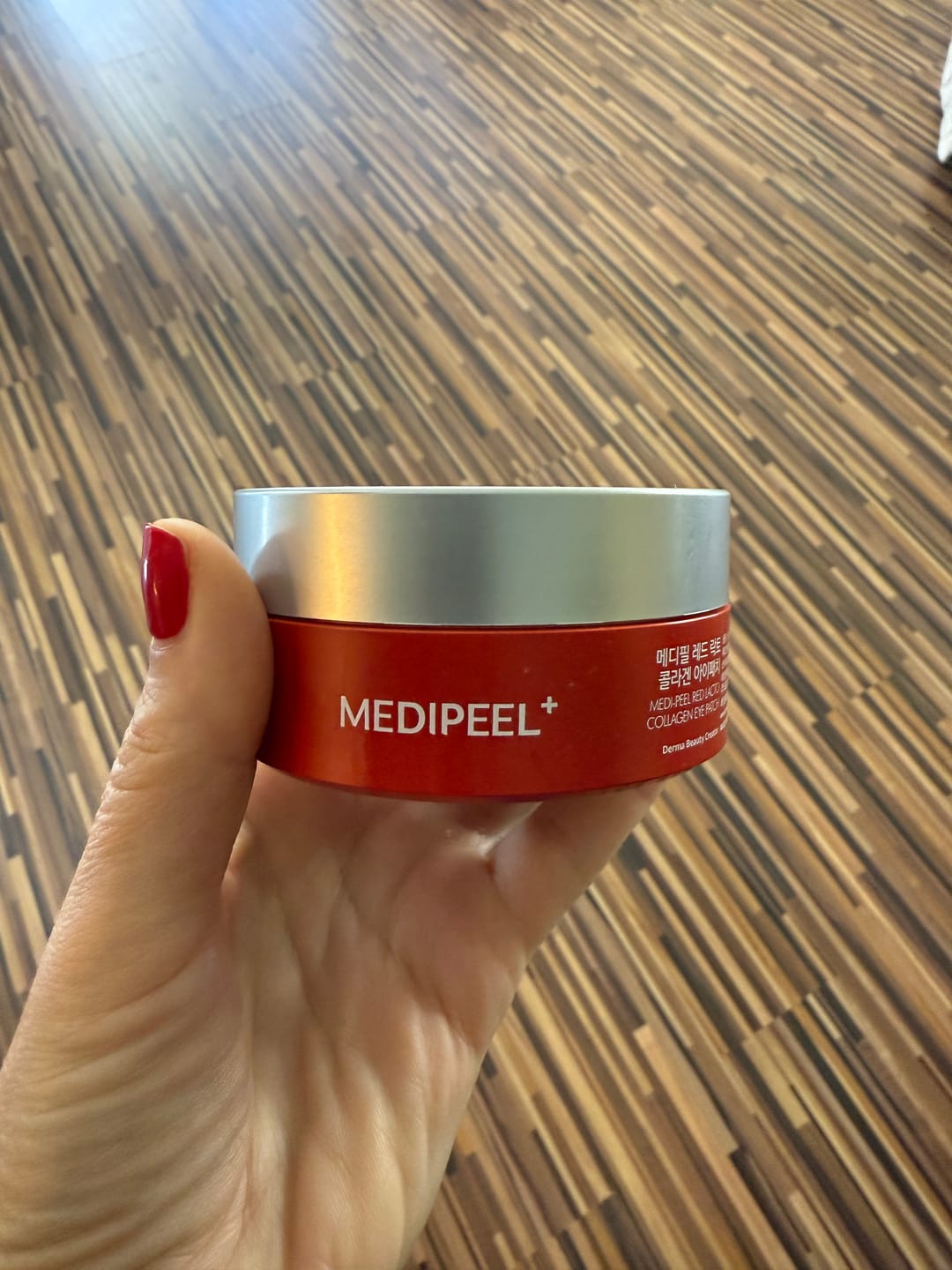 Customer photo review of Kolagēna spilventiņi ādai ap acīm ar laktobaktērijām Medi-Peel Red Lacto Collagen Eye Patch