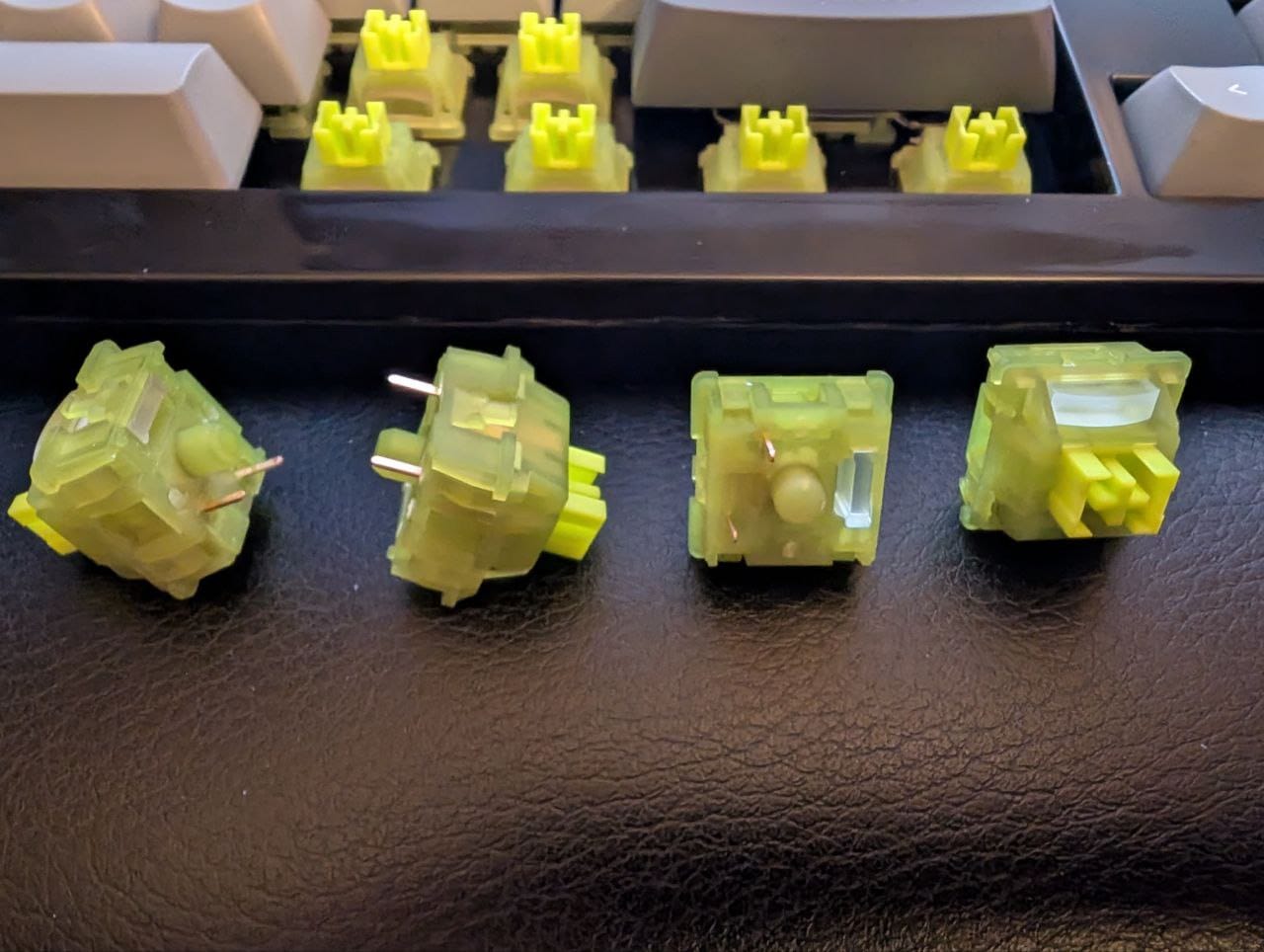 Customer photo review of OUTEMU SILENT LIME V3 TACTILE SWITCH FACTORY LUBED (10PCS)