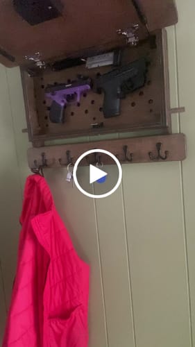 Customer video review of PERSONALIZABLE HORSE SCENE