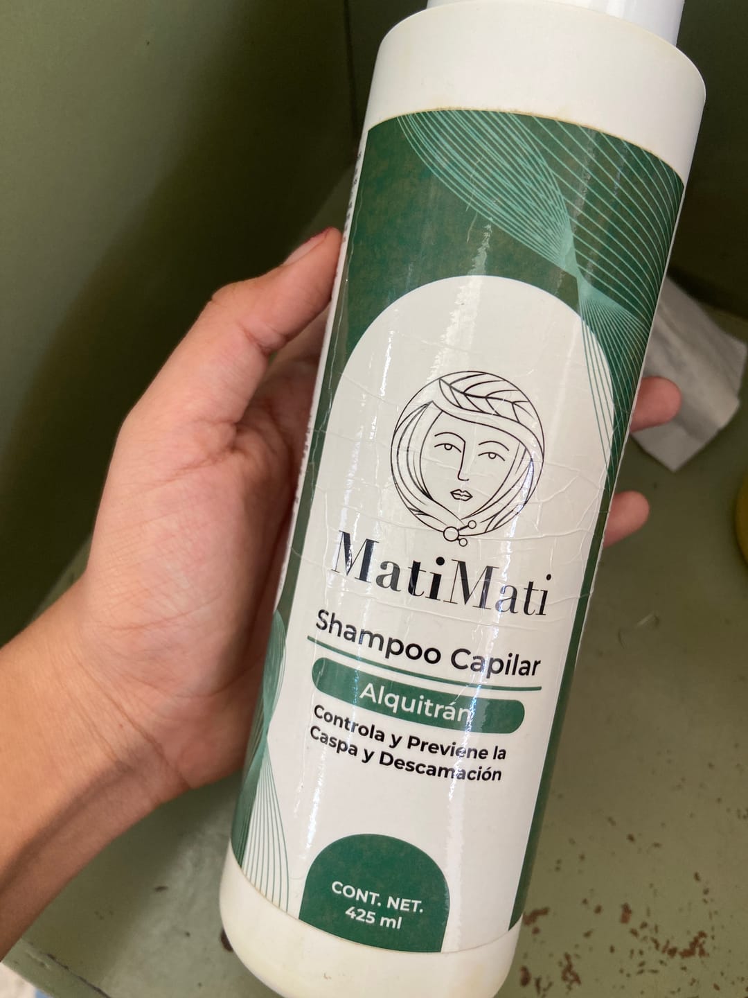 Customer photo review of Shampoo Capilar de Alquitrán