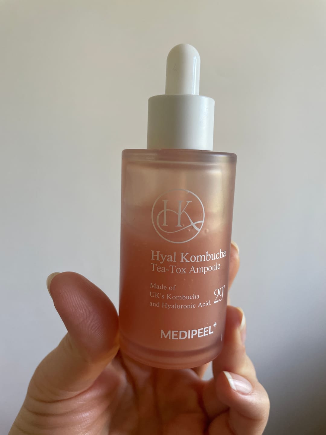 Customer photo review of Atjaunojoša ampula ar 70% kombuču un keramīdiem Medi-Peel Hyal Kombucha Tea-Tox Ampoule