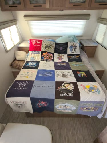 Customer photo review of Project Repat T-Shirt Quilt