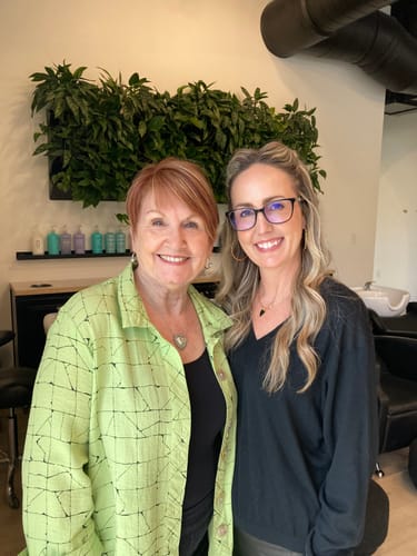 Customer photo review of Nicole Light Volume Hair Topper