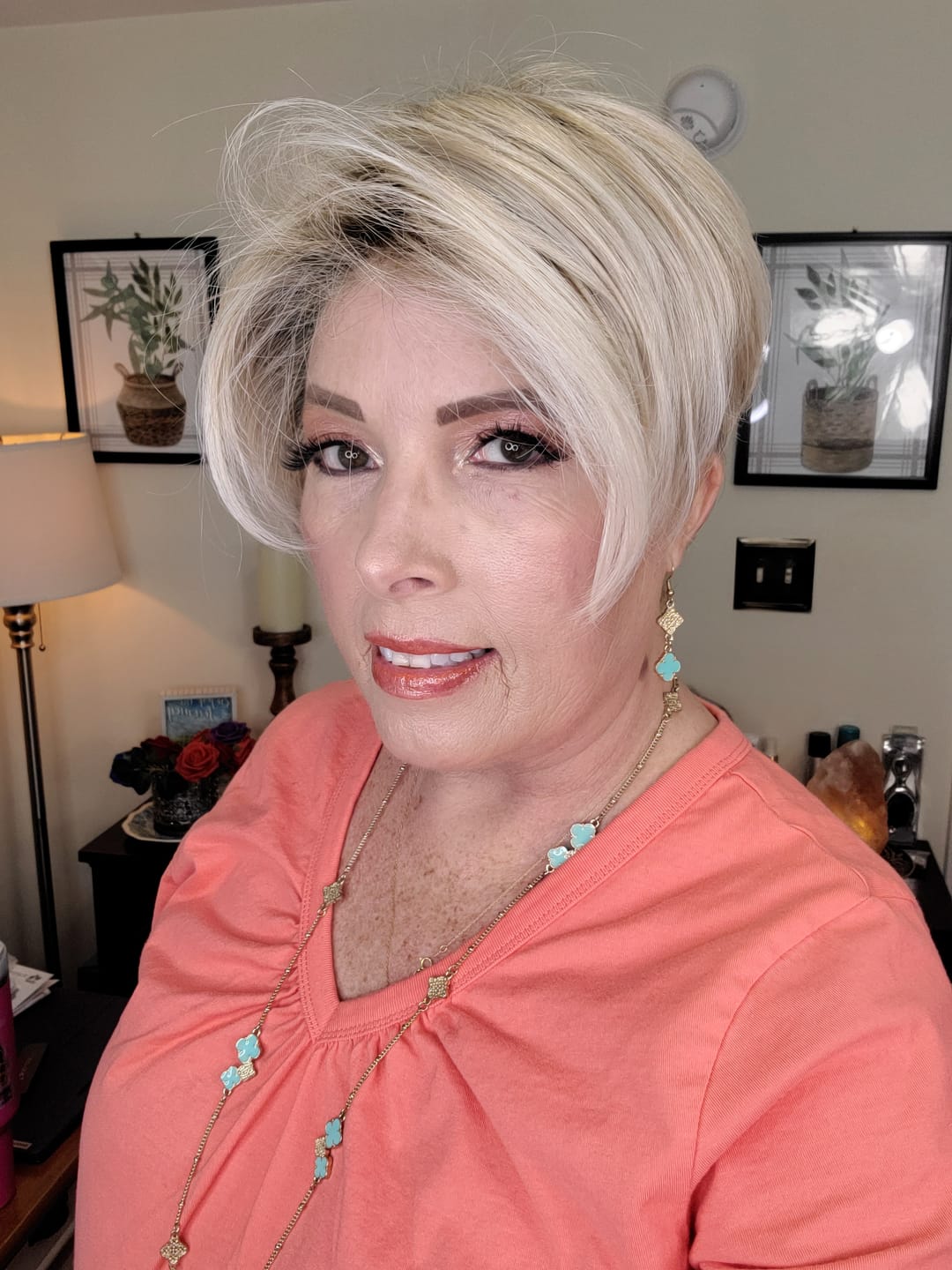 Customer photo review of VANITY FAIRE - Paparazzi Blonde