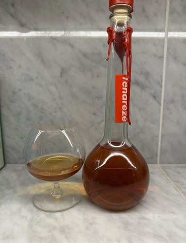 Customer photo review of Ténarèze 2014-2024 ( 10 ans) - Bouteille limitée à 1500 flacons
