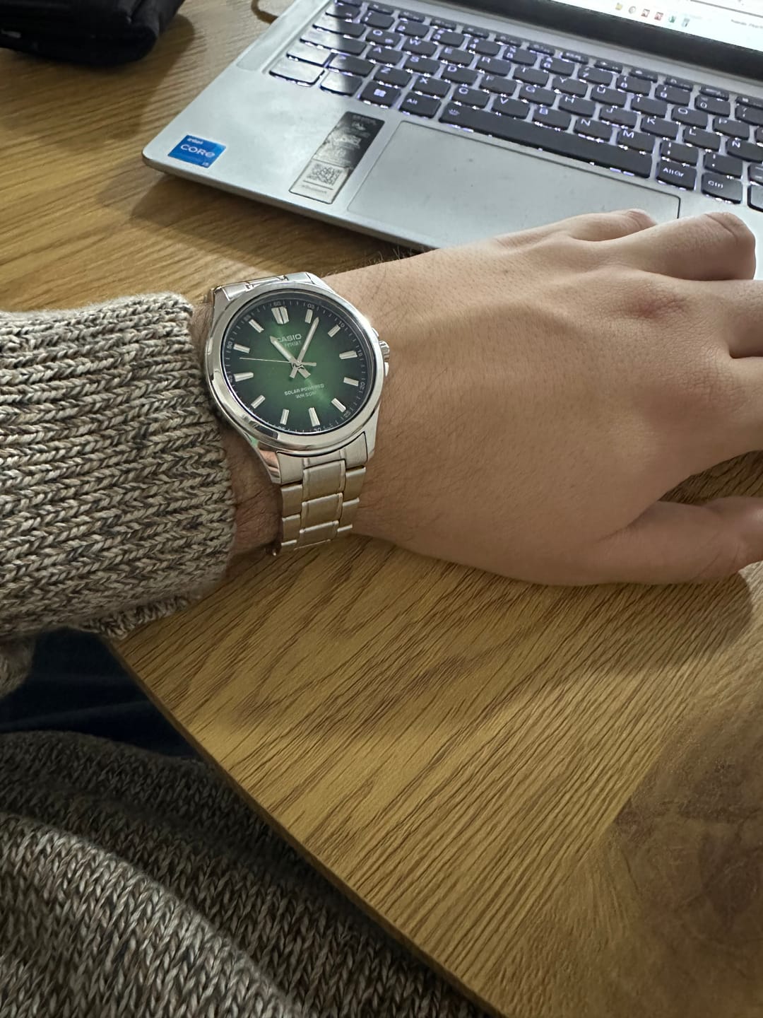 Customer photo review of Reloj Casio Sapphire MTS-RS100D-3A Verde Tough Solar Acero 41,7mm