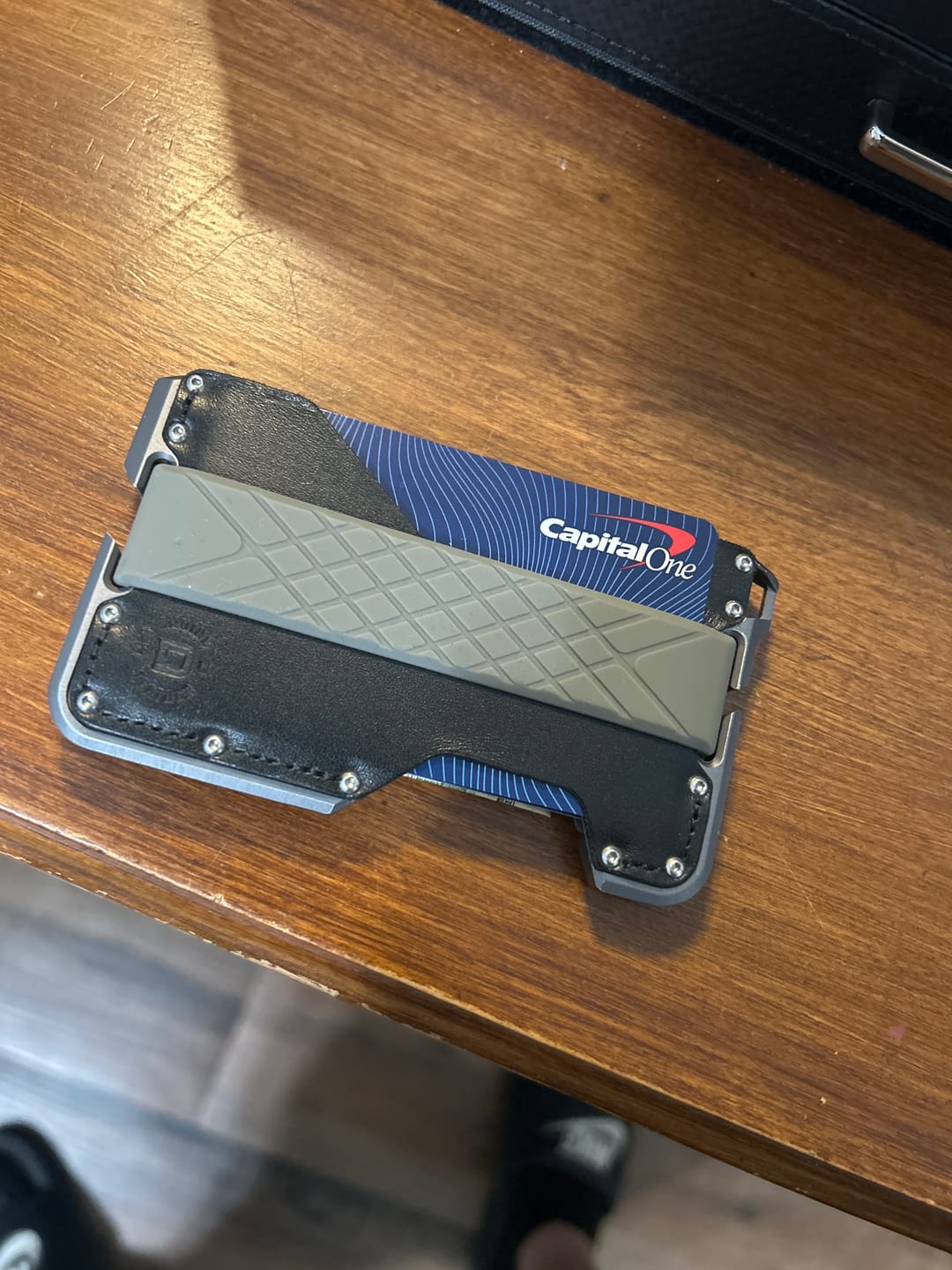 Customer photo review of D01 DAPPER™ WALLET - SPECIAL EDITION - BATWING GREY