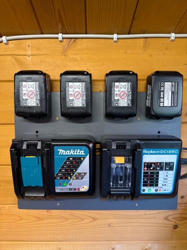Customer photo review of Wandhalterung für Makita Akkus & Ladegeräte