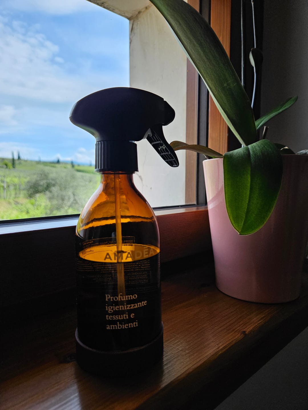 Customer photo review of Kit Profumo "Ambre": igienizzante tessuti e ambienti 300ml + 1 Litro