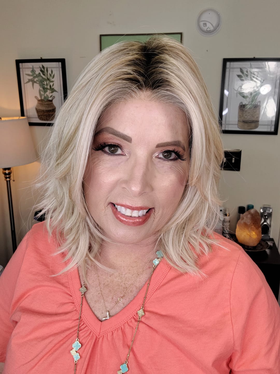 Customer photo review of CURRENT EVENT - Paparazzi Blonde