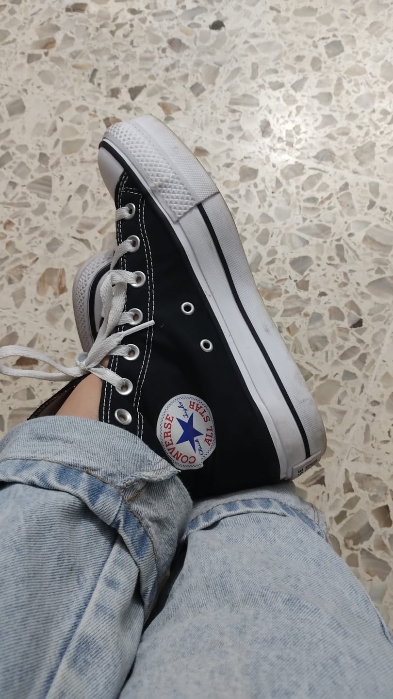 Customer photo review of Zapatillas Converse Chuck Taylor Hi Negro