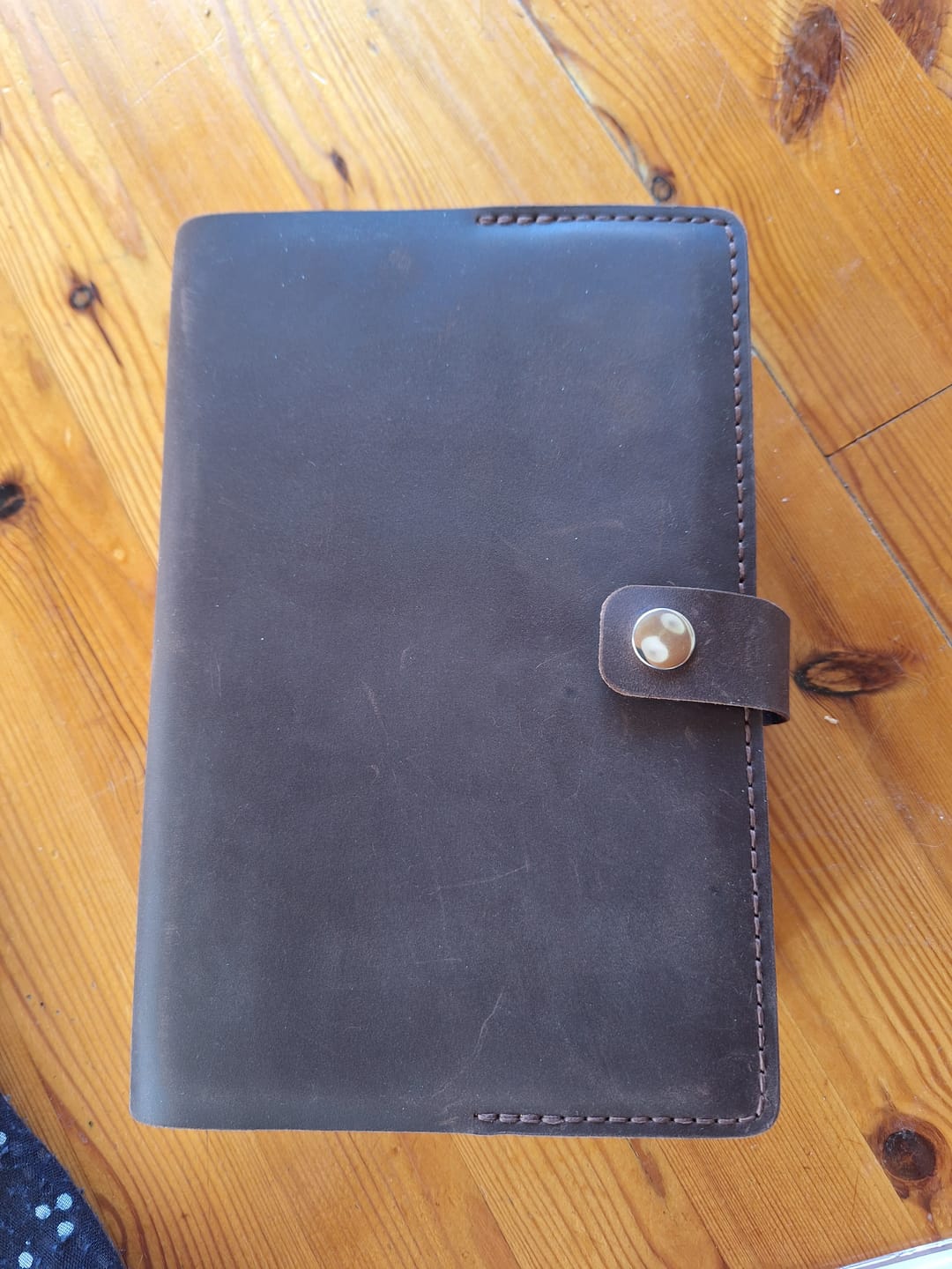 Customer photo review of Bibelhülle "Basic+" · echtes Leder · Individuelle Größen · handmade Bibelhülle nach Maß · optionale Gravur