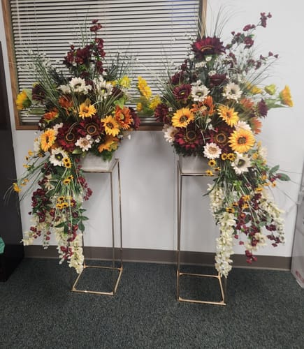 Customer photo review of Bulk 17" Retro Sunflowers Stems Vintage Silk Flowers Wholesale