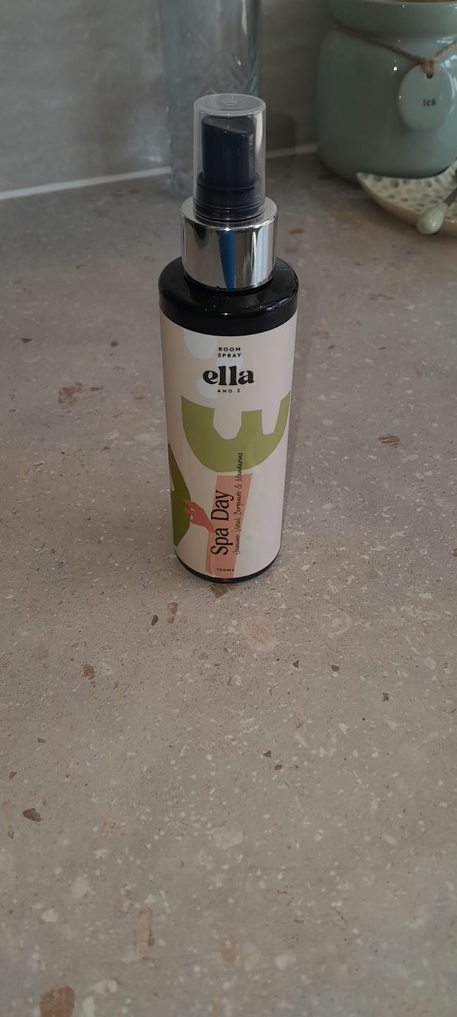 Customer photo review of Spa Day Room Spray