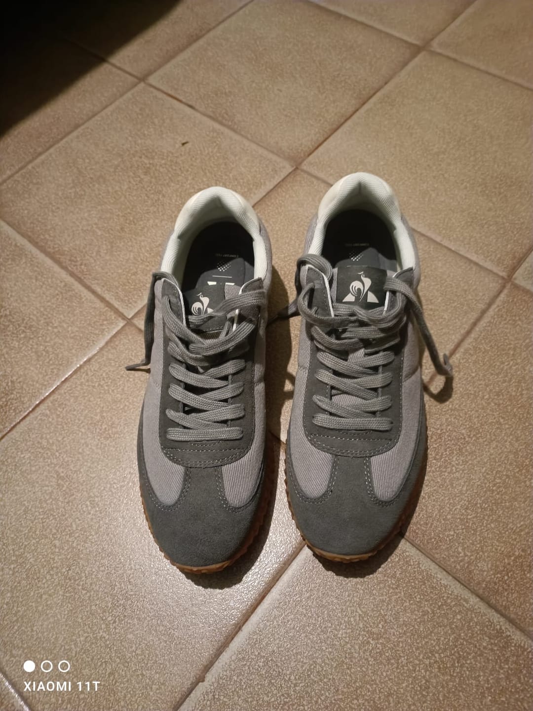 Customer photo review of Zapatillas Le Coq Sportif Veloce Action Gris Beige