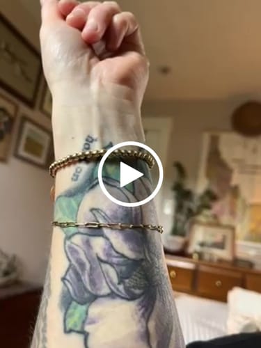 Customer video review of st. christopher juno bracelet (4mm)