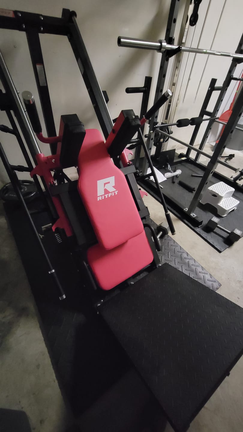 Customer photo review of RitFit BLP01 45 Degree 3-In-1 Leg Press Hack Squat and Calf Raise Machine - Pink