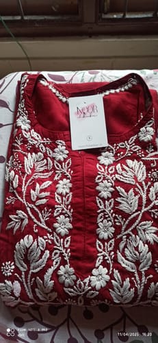 Customer photo review of Gul Maroon Long Modal Kurta