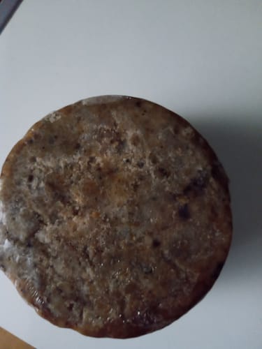 undefined review of Galet Magique Très Moussant À diluer (remplace le sampooing magique) - Laver sans décaper, respecter l'Equilibre Originel image 1 out of 1
