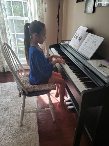 Customer photo review of Donner DDP-100 Upright Digital Piano