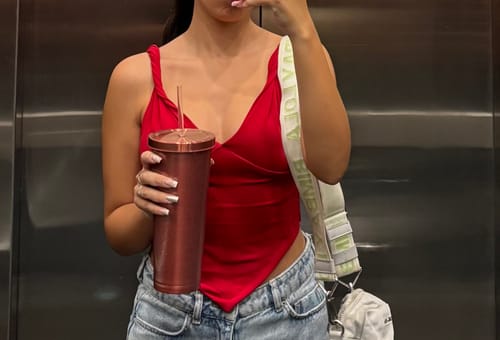 Customer photo review of TOP ROSIE ROJO