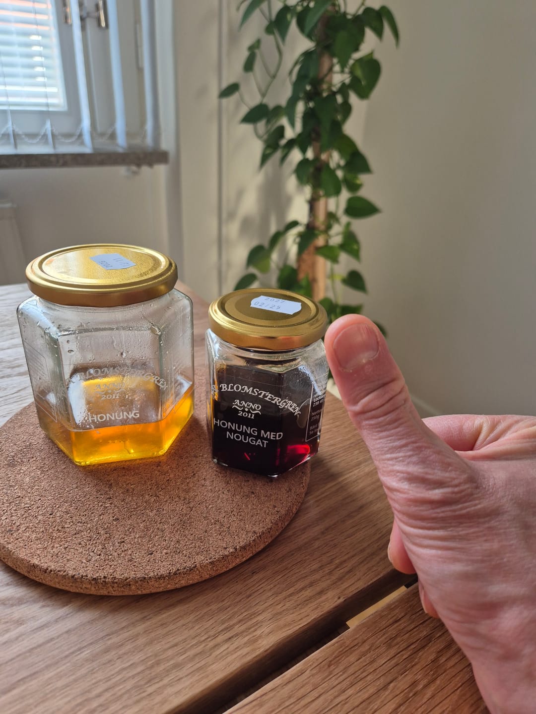 Customer photo review of 2 kg flytande honung + 110g bipollen för 579kr ink. fri frakt!