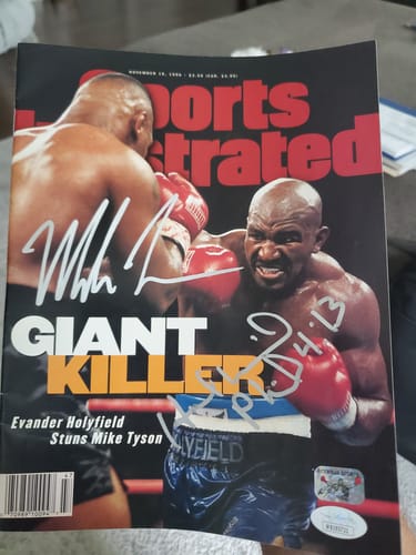 Customer photo review of Evander Holyfield Autograph Signing
