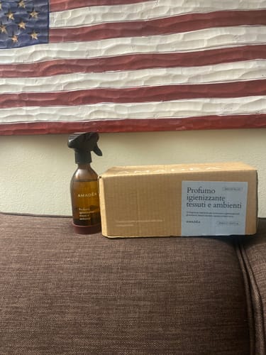 Customer photo review of Profumo "Baci di Talco" - Igienizzante tessuti e ambienti 300ml