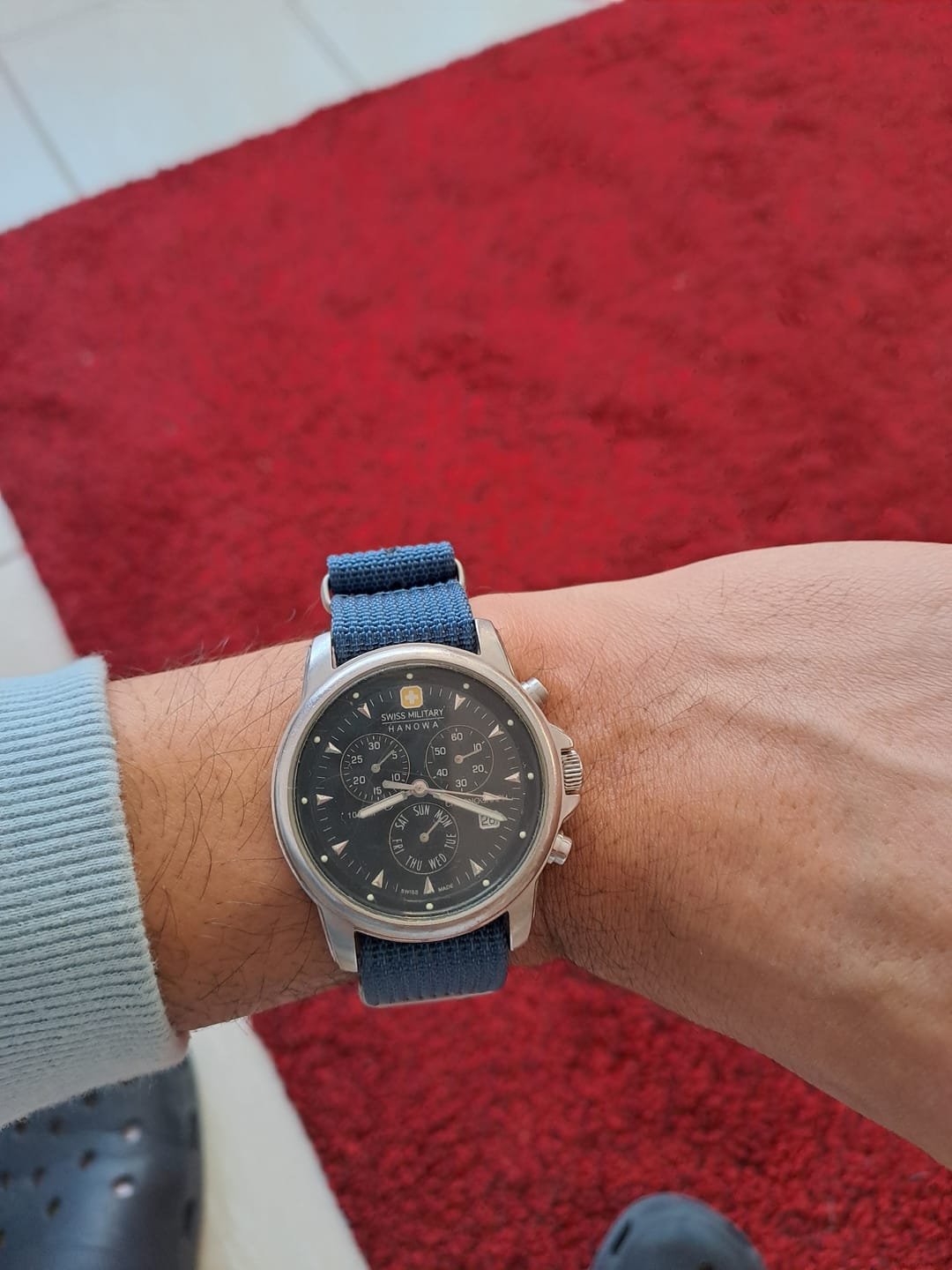 Customer photo review of Correa Nato Dando La Hora Azul