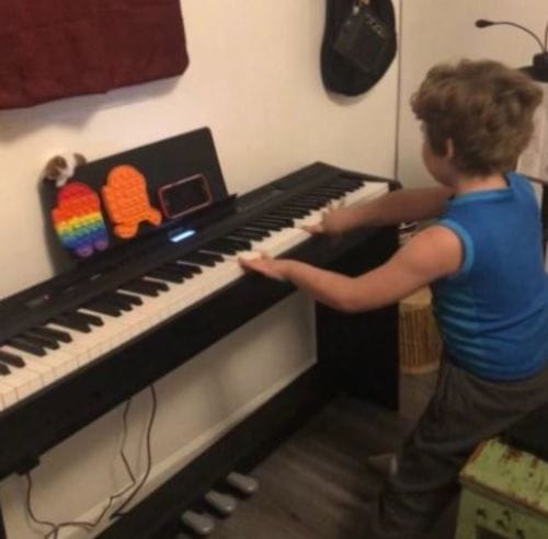 Customer photo review of Donner DEP-20 Digital Piano