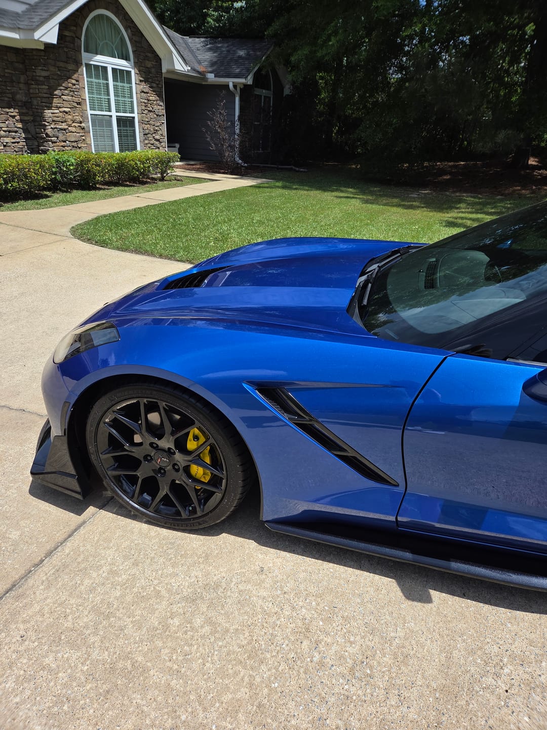 Customer photo review of Corvette C7 Z06 Conversion Side Skirts Rocker Panels