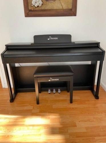 Customer photo review of Donner DDP-100 Upright Digital Piano