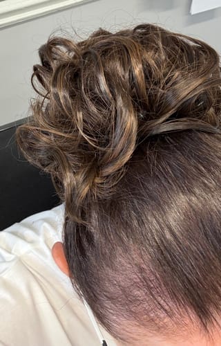Customer photo review of Stranded Messy Scrunchie Bun - Duo Pack - Curly & Flicky Styles #2/5 Azalea