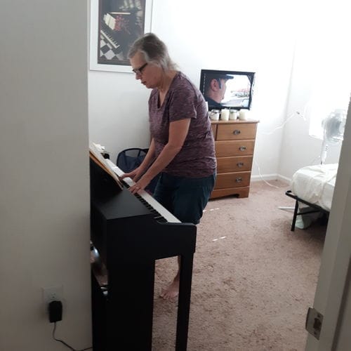 Customer photo review of Donner DDP-100 Upright Digital Piano