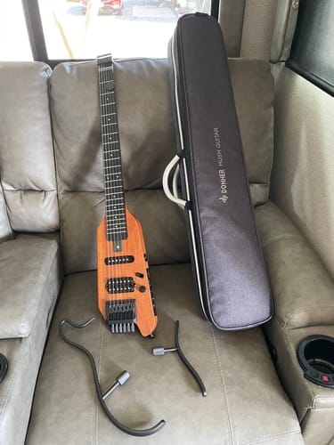 Customer photo review of Donner HUSH X Electric Guitar