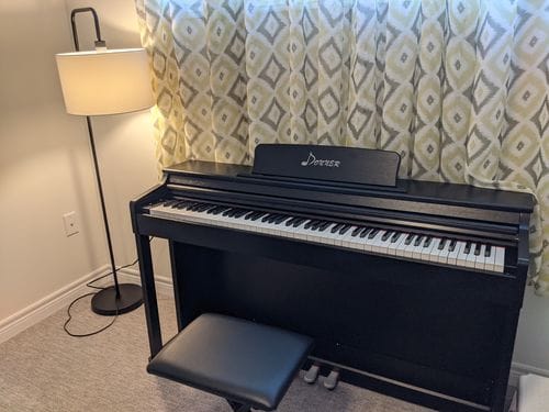 Customer photo review of Donner DDP-100 Upright Digital Piano