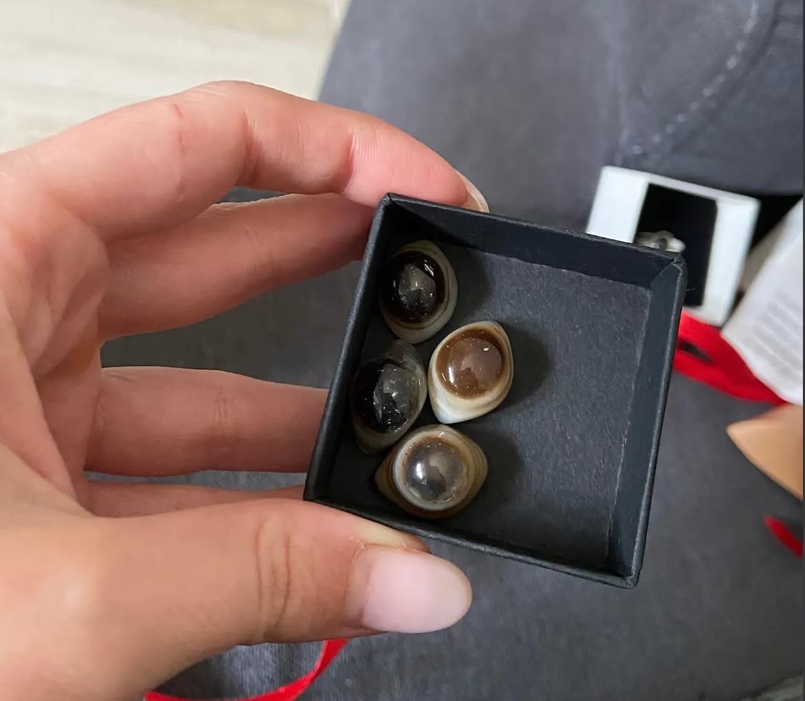 Customer photo review of Occhio di Shiva per la Protezione - Agata Botswana